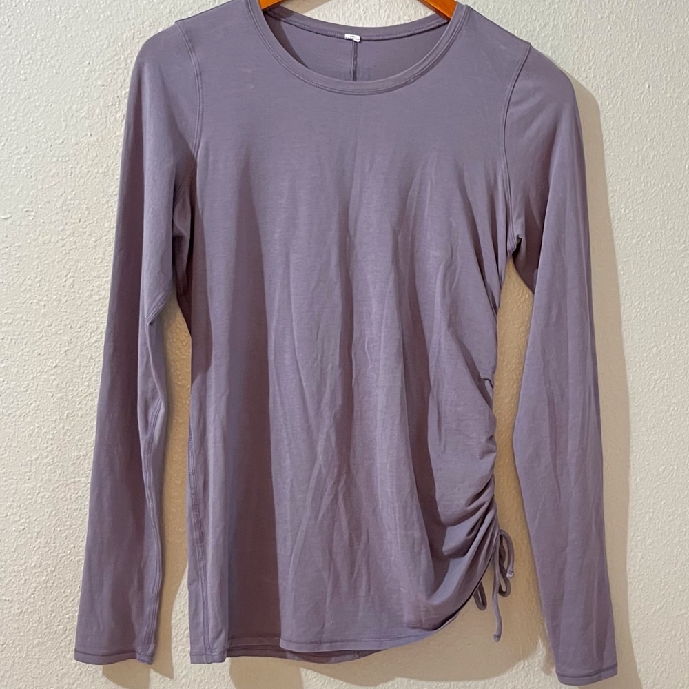 lululemon athletica Long Sleeve Ruched Side Tee in Lavender Gray